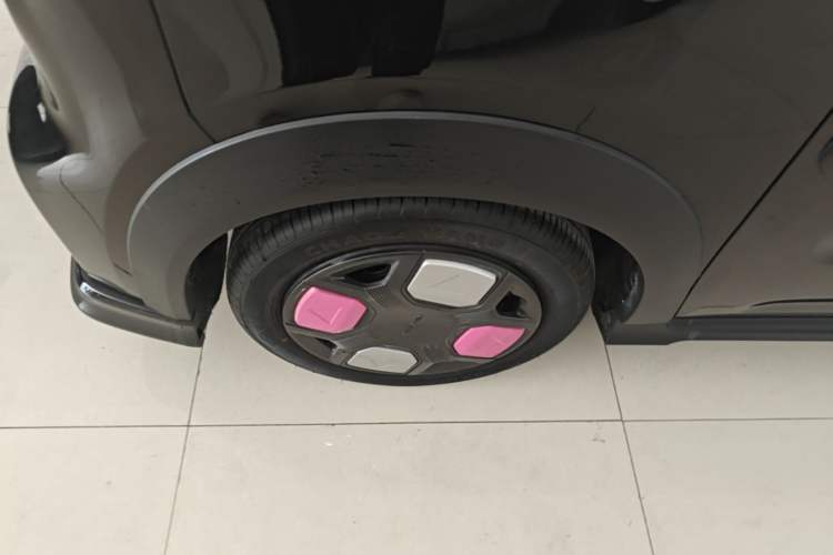 Used Geely Galaxy Panda 2025 210km Panda Kart Exterior 4