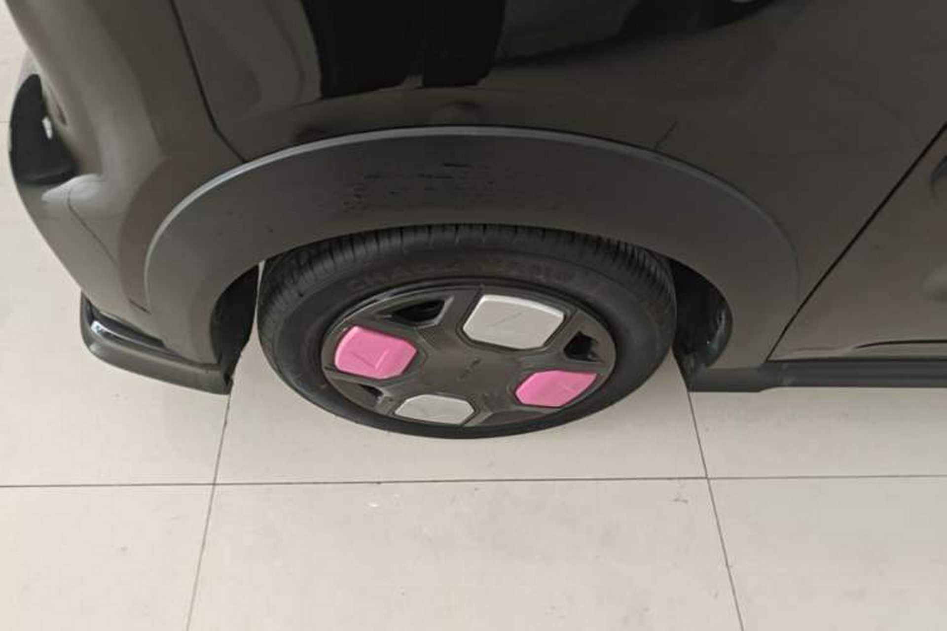 Used Geely Galaxy Panda 2025 210km Panda Kart Exterior 4