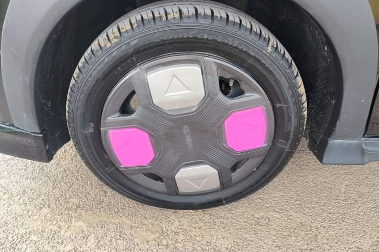 Used Geely Galaxy Panda 2025 210km Panda Kart Exterior 4