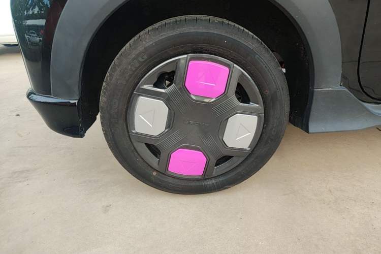 Used Geely Galaxy Panda 2025 210km Panda Kart Exterior 5