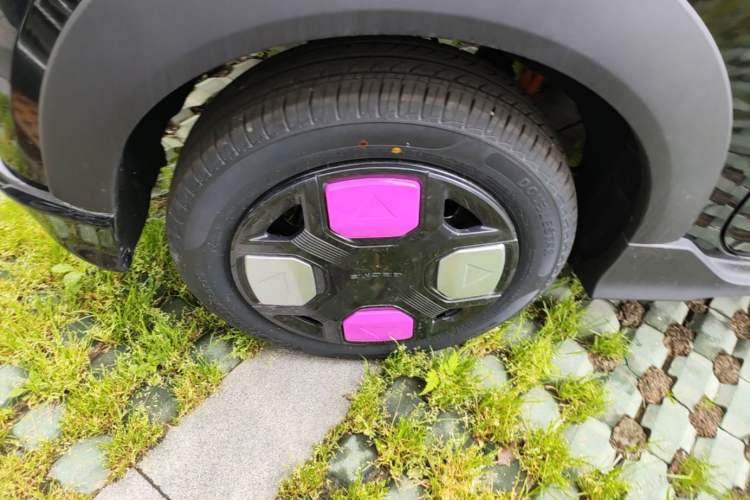 Used Geely Galaxy Panda 2025 210km Panda Kart Exterior 5