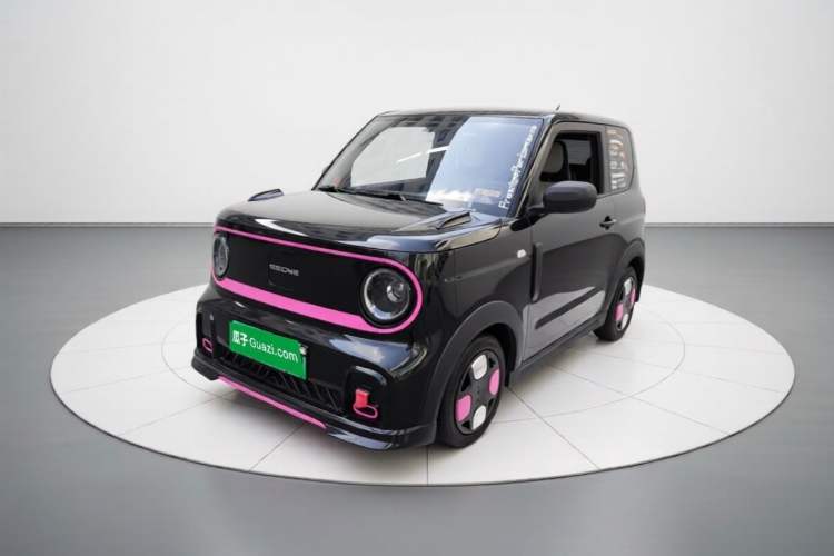 Used Geely Galaxy Panda 2025 210km Panda Kart Exterior 5