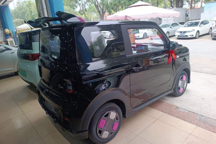 Used Geely Galaxy Panda 2025 210km Panda Kart Exterior 6