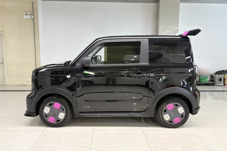 Used Geely Galaxy Panda 2025 210km Panda Kart Exterior 8
