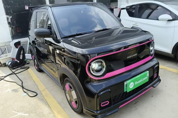 Used Geely Galaxy Panda 2025 210km Panda Kart Front Right 45 Deg