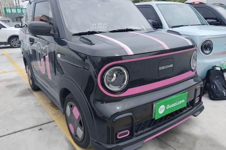 Used Geely Galaxy Panda 2025 210km Panda Kart Front Right 45 Deg
