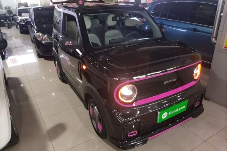 Used Geely Galaxy Panda 2025 210km Panda Kart Front Right 45 Deg