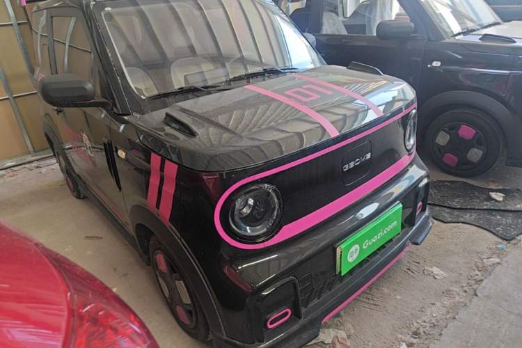 Used Geely Galaxy Panda 2025 210km Panda Kart Front Right 45 Deg