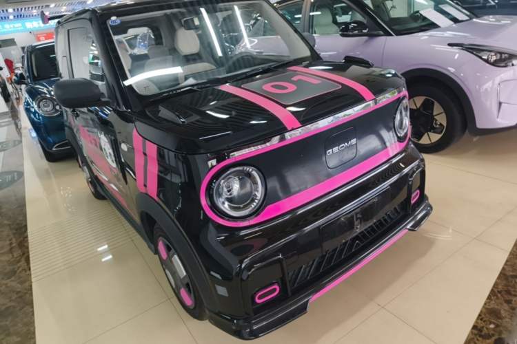 Used Geely Galaxy Panda 2025 210km Panda Kart Front Right 45 Deg