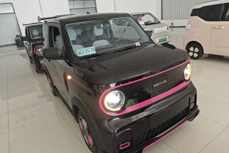 Used Geely Galaxy Panda 2025 210km Panda Kart Front Right 45 Deg