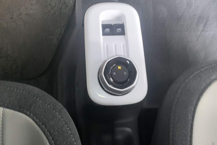 Used Geely Galaxy Panda 2025 210km Panda Kart Gear Lever