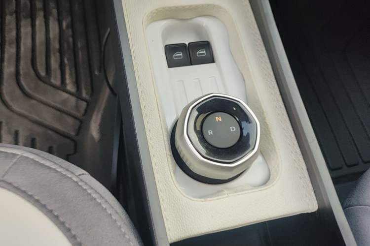 Used Geely Galaxy Panda 2025 210km Panda Kart Gear Lever
