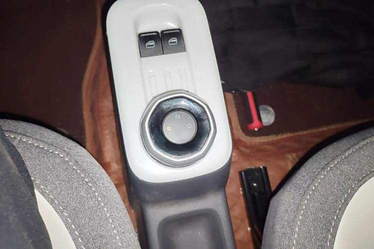 Used Geely Galaxy Panda 2025 210km Panda Kart Gear Lever