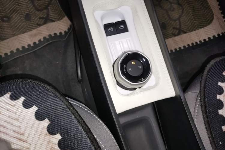 Used Geely Galaxy Panda 2025 210km Panda Kart Gear Lever
