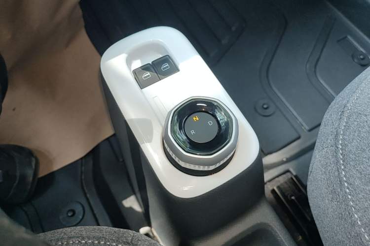 Used Geely Galaxy Panda 2025 210km Panda Kart Gear Lever