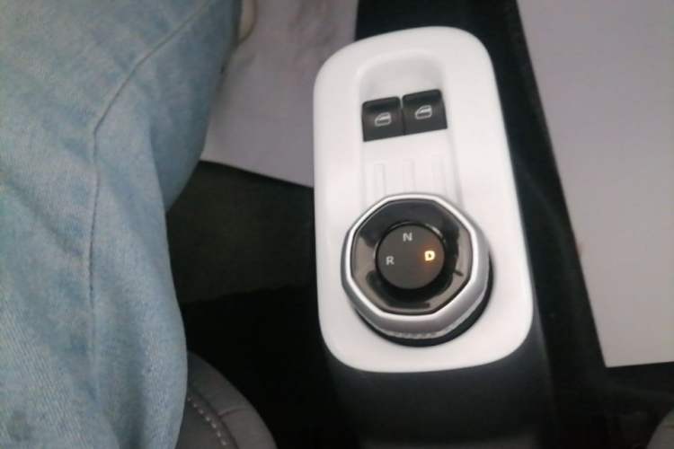 Used Geely Galaxy Panda 2025 Model 210km Panda Kart Piggy Hero Limited Edition Gear Lever