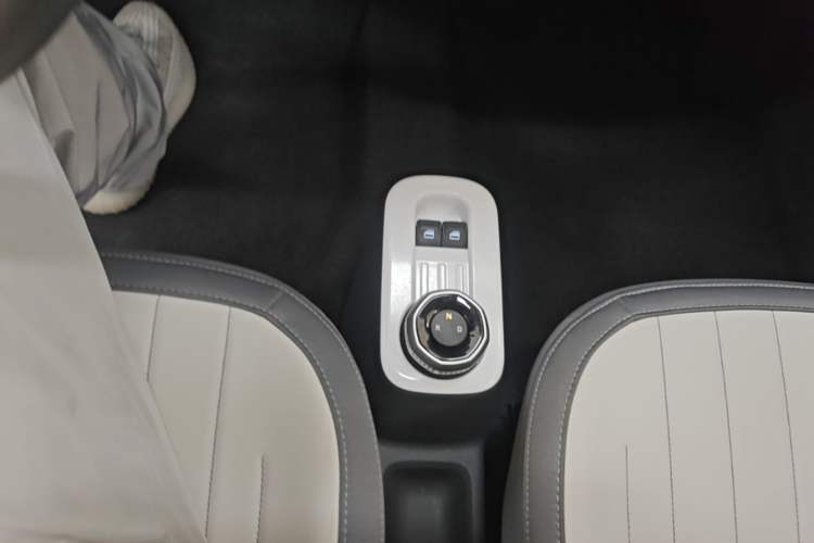 Used Geely Galaxy Panda 2025 210km Panda Kart Gear Lever