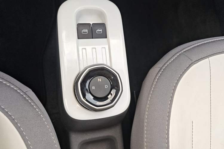 Used Geely Galaxy Panda 2025 210km Panda Kart Gear Lever