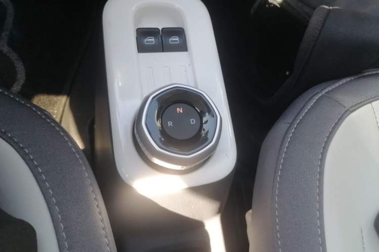 Used Geely Galaxy Panda 2025 210km Panda Kart Gear Lever