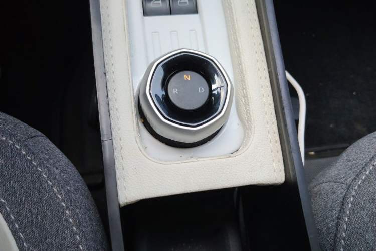 Used Geely Galaxy Panda 2025 210km Panda Kart Gear Lever