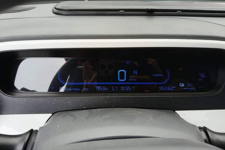 Used Geely Galaxy Panda 2025 210km Panda Kart Instrument Cluster