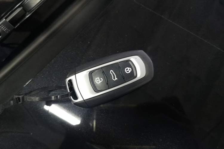Used Geely Galaxy Panda 2025 210km Panda Kart Interior 1