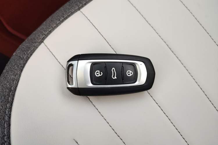 Used Geely Galaxy Panda 2025 210km Panda Kart Interior 1