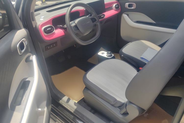 Used Geely Galaxy Panda 2025 210km Panda Kart Interior 1