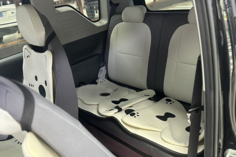 Used Geely Galaxy Panda 2025 210km Panda Kart Interior 2