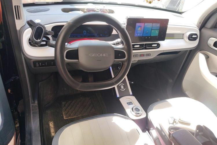 Used Geely Galaxy Panda 2025 210km Panda Kart Interior 2