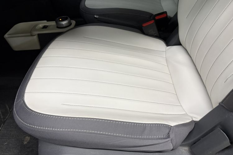 Used Geely Galaxy Panda 2025 210km Panda Kart Interior 2
