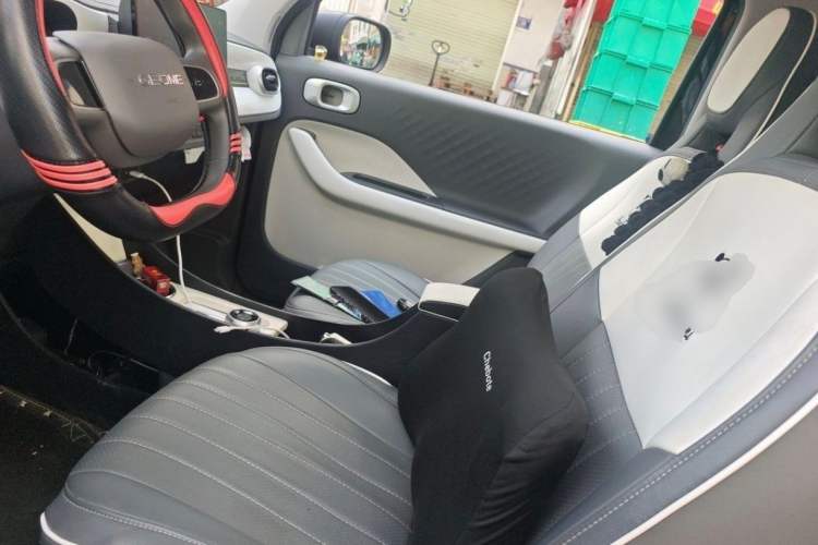 Used Geely Galaxy Panda 2025 210km Panda Kart Interior 2