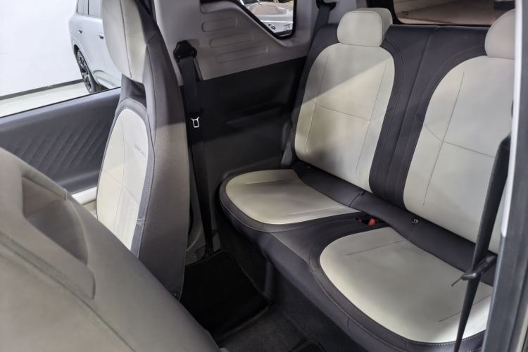 Used Geely Galaxy Panda 2025 210km Panda Kart Interior 3