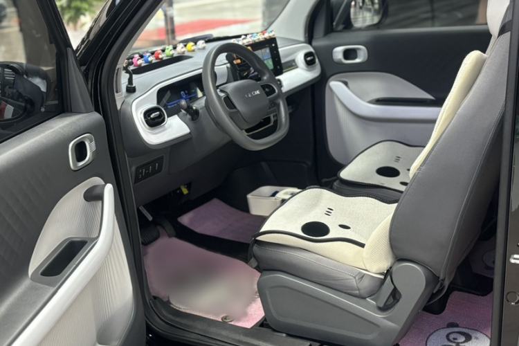 Used Geely Galaxy Panda 2025 210km Panda Kart Interior 3