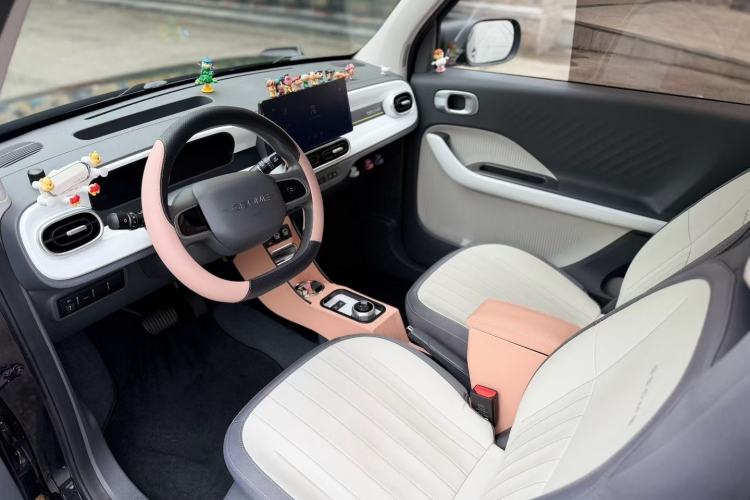 Used Geely Galaxy Panda 2025 210km Panda Kart Interior 3