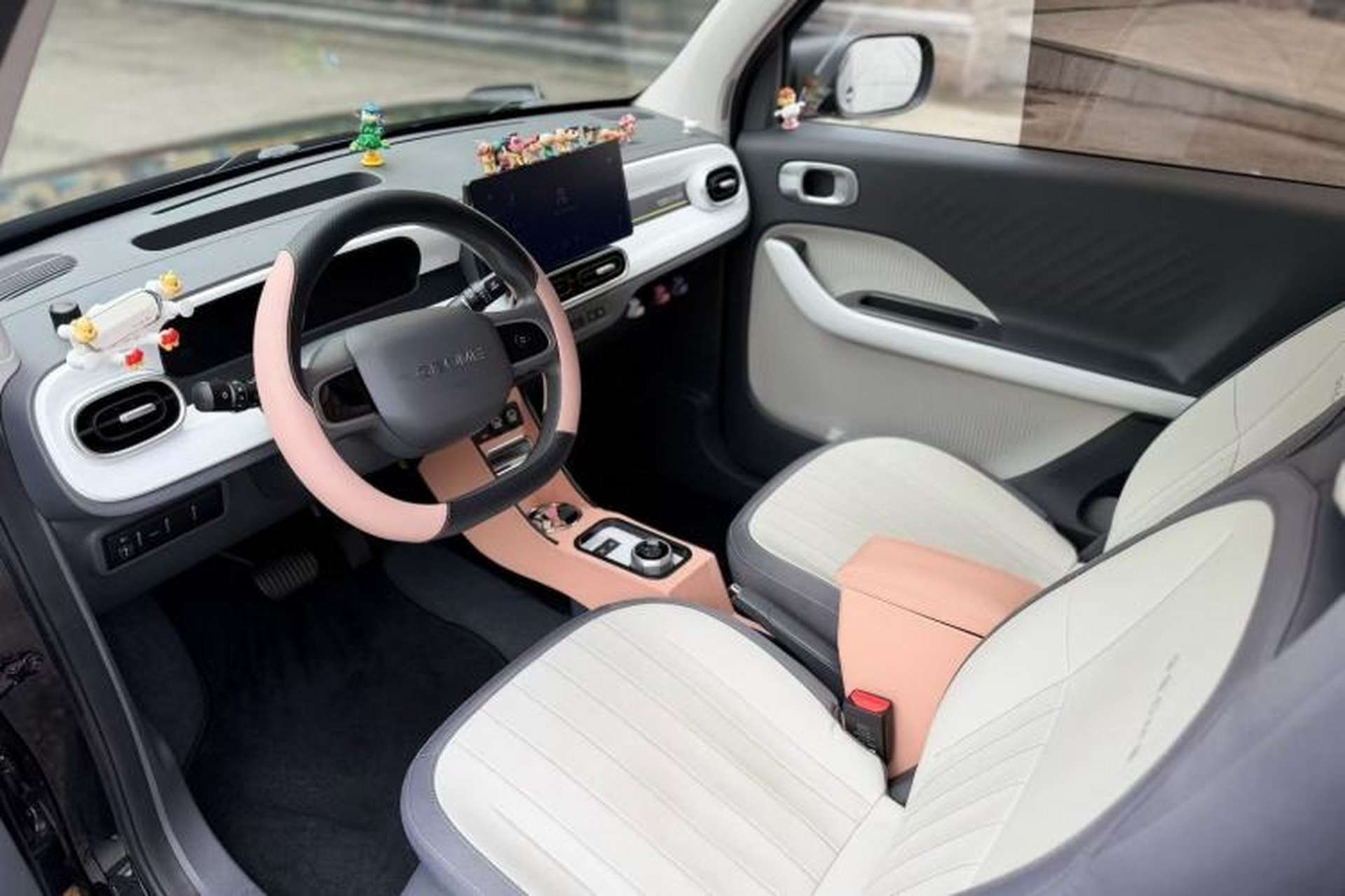 Used Geely Galaxy Panda 2025 210km Panda Kart Interior 3