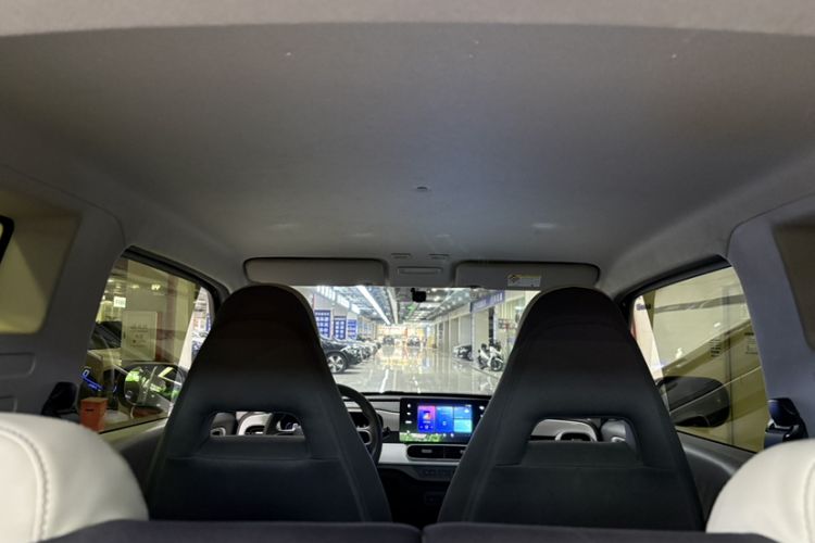 Used Geely Galaxy Panda 2025 210km Panda Kart Interior 7