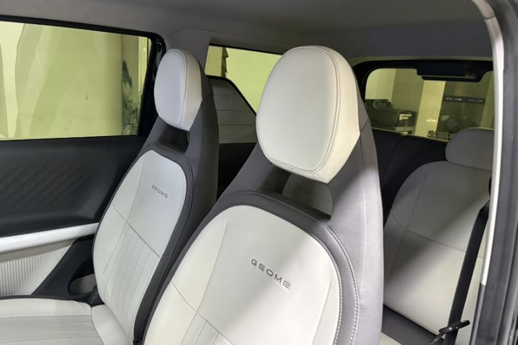 Used Geely Galaxy Panda 2025 210km Panda Kart Interior 8