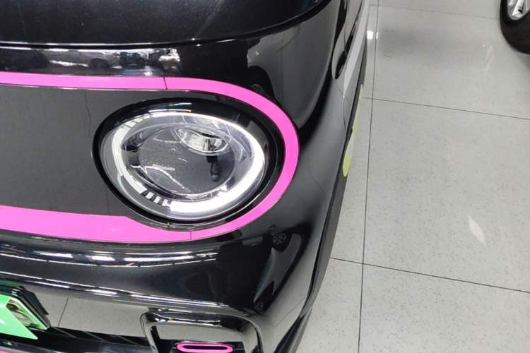 Used Geely Galaxy Panda 2025 210km Panda Kart Left Front Headlight