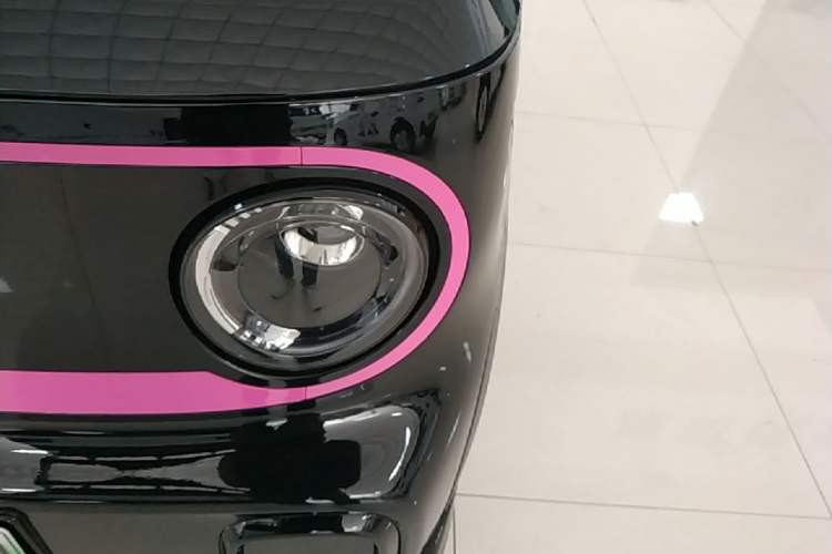 Used Geely Galaxy Panda 2025 210km Panda Kart Left Front Headlight