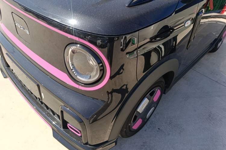 Used Geely Galaxy Panda 2025 210km Panda Kart Left Front Headlight