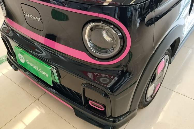 Used Geely Galaxy Panda 2025 210km Panda Kart Left Front Headlight
