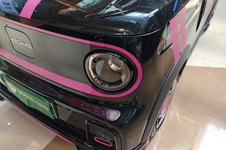 Used Geely Galaxy Panda 2025 210km Panda Kart Left Front Headlight
