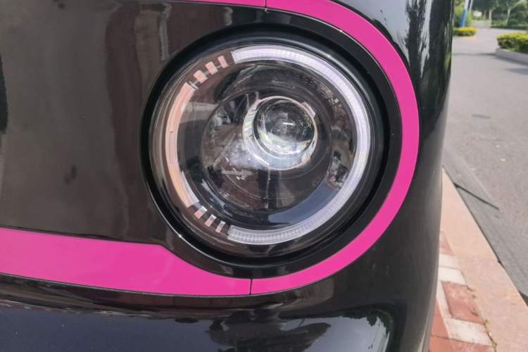 Used Geely Galaxy Panda 2025 210km Panda Kart Left Front Headlight