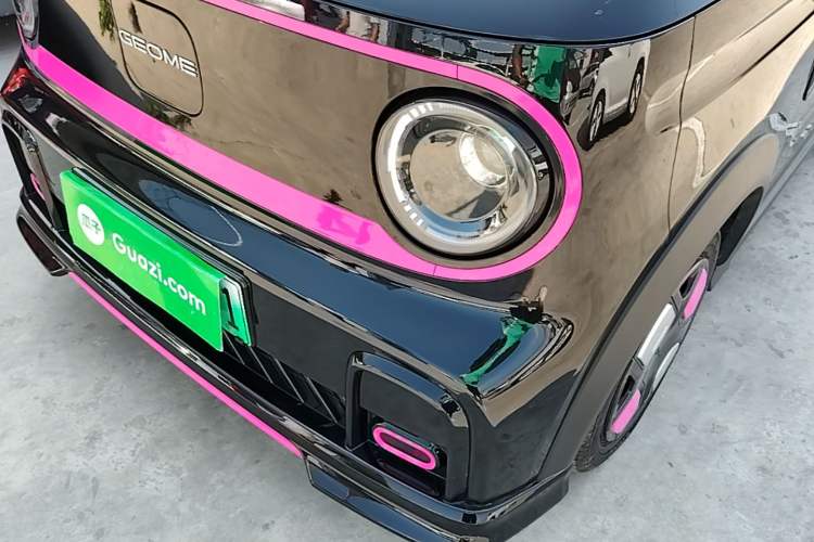 Used Geely Galaxy Panda 2025 210km Panda Kart Left Front Headlight
