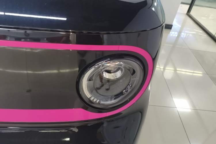 Used Geely Galaxy Panda 2025 210km Panda Kart Left Front Headlight