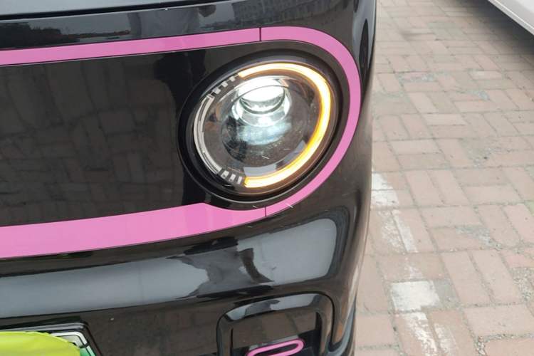 Used Geely Galaxy Panda 2025 210km Panda Kart Left Front Headlight