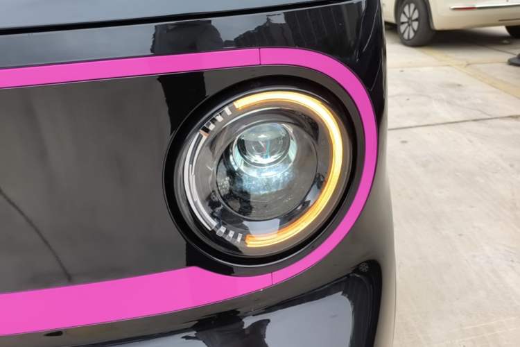 Used Geely Galaxy Panda 2025 210km Panda Kart Left Front Headlight