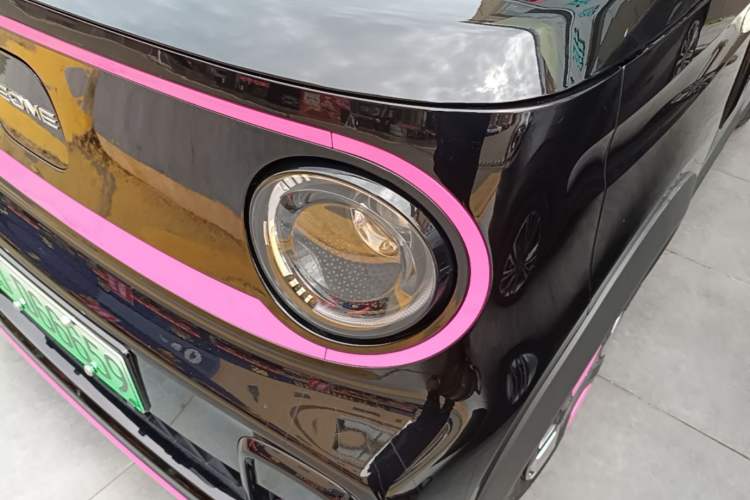 Used Geely Galaxy Panda 2025 210km Panda Kart Left Front Headlight