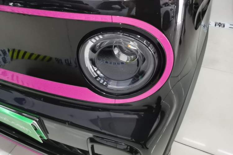 Used Geely Galaxy Panda 2025 210km Panda Kart Left Front Headlight